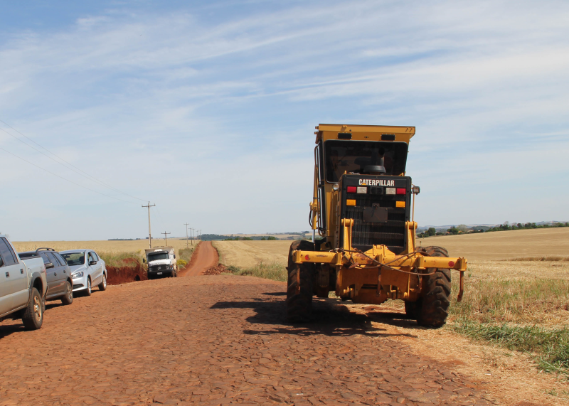 OBRA DE CALÇAMENTO NO DISTRITO DE CONSOLATA FOI CONCLUÍDA